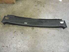 4b5867471 Audi 1998 - 2004 A6 C5 Rear Trunk Latch Cover Panel Trim #2