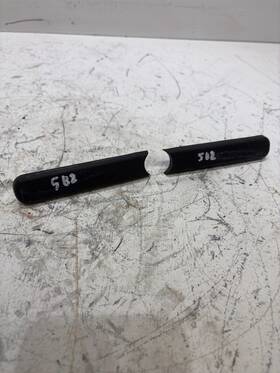 8k5-827-797-aa Audi 2013-2016 Trunk Lid Stop Both Pcs