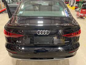 8y0945308 Audi 2022-2024 A3 Rear Trunk Deck Lid Oem Brilliant Black A2a2