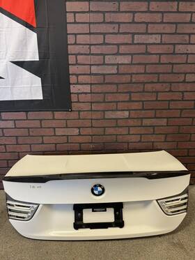 41628055039 Bmw M4 F82 Coupe Rear Trunk Lid Deck Hatch 2015 - 2020 Oem 41628055039 Bmw M4 F82 Coupe Rear Trunk Lid Deck Hatch 2015 - 2020 Oem