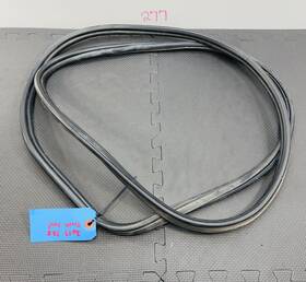 4897689 Bmw 12-16 328i Rear Trunk Lid Rubber Gasket Seal Weather Strip Oem
