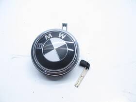 080624 Bmw 5124720089601 04-10 E63 E64 650i M5 Trunk Pull Handle Latch Release Emblem Oem 080624 Bmw 5124720089601 04-10 E63 E64 650i M5 Trunk Pull Handle Latch Release Emblem Oem