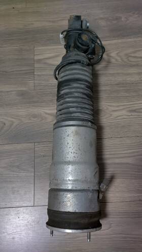 6796930 Bmw 2011-2012 Alpina B7l - Rear Right Air Shock / Strut Assembly 6796930 Bmw 2011-2012 Alpina B7l - Rear Right Air Shock / Strut Assembly