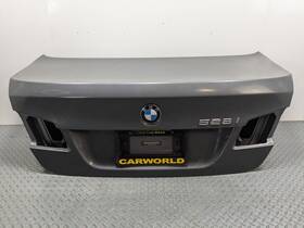 7240552 Bmw 2014 - 2016 528i Oem Rear Trunk Lid Decklid Panel With Emblem Gray Metallic 7240552 Bmw 2014 - 2016 528i Oem Rear Trunk Lid Decklid Panel With Emblem Gray Metallic