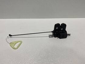 7304559 Bmw 18 19 20 230i Xdrive Rear Trunk Lock Actuater Mechanism Oem #a0.08