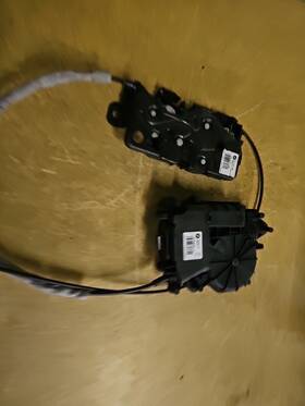 744101408 Bmw Oem 2017-2022 530i 540i M5 F90 G30 Rear Trunk Lock Actuator Electric