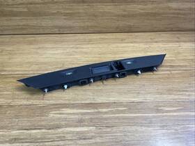 7458169 Bmw Oem 2017 - 2022 X7 G07 Trunk Lid Tailgate Release Handle Grip Note