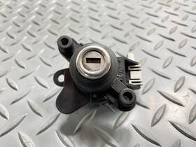 8241088 Bmw 1999 - 2004 Oem 325i Rear Trunk Key Lock Insert Opening Mechanism Cylinder