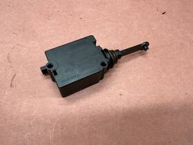 8379996 Bmw E53 X5 Tailgate Central Locking Actuator Trunk Oem 70k Miles 8379996 Bmw E53 X5 Tailgate Central Locking Actuator Trunk Oem 70k Miles