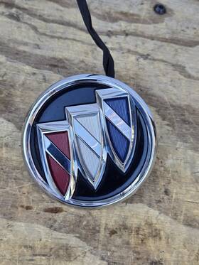 903.gm4m18 Buick Lacrosse Trunk Lid Logo Emblem Badge Rear Back 2017 2018 2019 903.gm4m18 Buick Lacrosse Trunk Lid Logo Emblem Badge Rear Back 2017 2018 2019