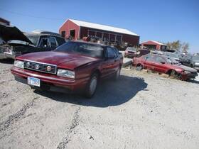172.gm6m91 Cadillac Allante 1991 Hatchback Strut 1612424