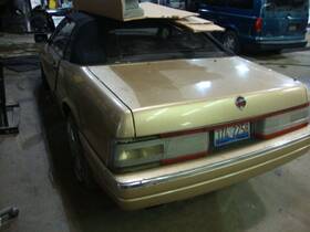 195.gm6m92 Cadillac 1992 Allante Tail Finish Panel
