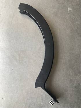20933950 Cadillac 2013-2018 Ats Rear Right Side Trunk Lid Hinge Cover Oem