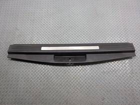 22826478 Cadillac 2010 - 2014 Oem Escalade Esv Rear Trunk Scuff Sill Trim Cover