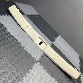 583870e010 Cadillac 2004-2006 Lexus Rx 330 Rear Liftgate Trunk Lid Trim Cover Panel Sill Scuff Oem 583870e010 Cadillac 2004-2006 Lexus Rx 330 Rear Liftgate Trunk Lid Trim Cover Panel Sill Scuff Oem