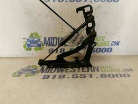 174.gm1y00 Chevrolet Corvette 2000 Trunk Lid Hinge 8319640