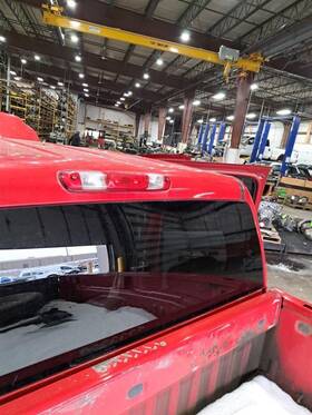 176.gm8y07 Chevrolet 2007 Silv25new Brake Light Third High Mounted Stop Lamp Sku#4335878