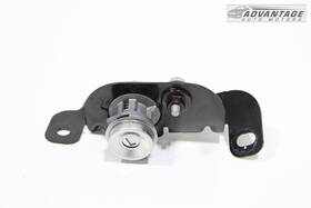 23151211 Chevrolet 2016-2023 Chevy Camaro Rear Deck Lid Lock Cylinder And Reinforcement Bracket Oem