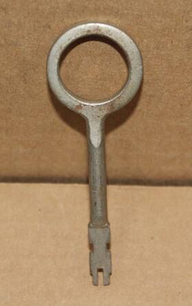 24668 Chevrolet 1919-1922 Coupe Deck Lid/trunk Lid Key #24668