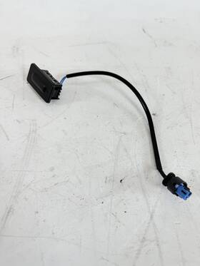 84719449 Chevrolet 16 - 20 Cadillac Xt4 Trunk Lid Opener Liftgate Release Switch Oem Brand New