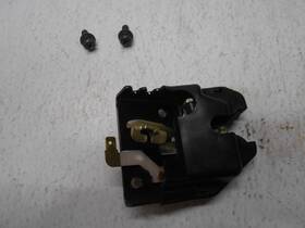 Smitley-304-01-559 Chevrolet 2004 2005 2006 2007 2008 Aveo Rear Trunk Latch With Bolts Smitley-304-01-559 Chevrolet 2004 2005 2006 2007 2008 Aveo Rear Trunk Latch With Bolts