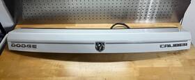 0zg79gw7al Dodge 07-12 Caliber Rear Trunk Lid Lift Gate Trim Panel Bright White