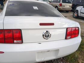 170-01942f Ford 2007-2009 Mustang Trunk/decklid/hatch/tailgate Oem Mic65
