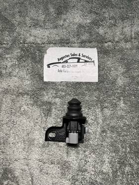 7r3t-19a434-ba Ford 2005-2009 Mustang Oem Trunk Open Warning Switch Ajar Assembly Used