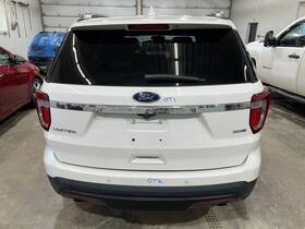 Fb5z7842512ab Ford 16-19 Explorer Limited Rear Trunk Decklid Lift Gate White Platinum Ug Fb5z7842512ab Ford 16-19 Explorer Limited Rear Trunk Decklid Lift Gate White Platinum Ug