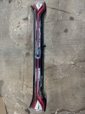 Ft4b-13a565d Ford Oem 2015-2018 Edge Third Light Bar Led Tail Lift Gate Ft4b 13a565-d