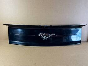 Gr3j-7643504 Ford Mustang Gt Deck Lid Trim Panel 2018-2022