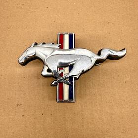 Gr3j-8200 Ford Oem 15 - 17 Mustang Gt Cs California Front Grille Emblem Assembly