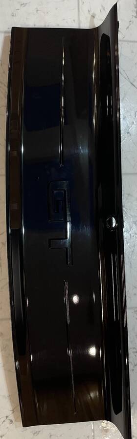 Jr3j6343504bm59b8 Ford 2018-2023 Mustang Oem Rear Deck Lid Trunk Panel With Black Gt Emblem T/o Jr3j6343504bm59b8 Ford 2018-2023 Mustang Oem Rear Deck Lid Trunk Panel With Black Gt Emblem T/o