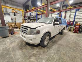 640.fd8e13 Ford Truck 2013 Expedition Trunk Lid Motor E865615