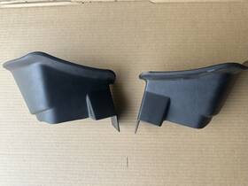 10427807 General Motors 10427806 98-04 Corvette C5 Convertible Top Hinge Cover Pair
