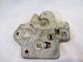 4753019 Genral Motors 1959-1972 Buick Chevrolet Pontiac Oldsmobile Trunk Latch Used