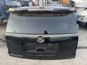 741555 Gm Cadillac Escalade Oem Genuine Original Factory 4 Door Suv 2015 Rear Liftgate / Trunk Excellent Condition 741555 Gm Cadillac Escalade Oem Genuine Original Factory 4 Door Suv 2015 Rear Liftgate / Trunk Excellent Condition