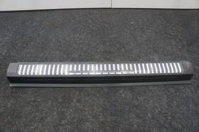85612197 Gm Trucks Rear Trunk Sill Scuff Plate Trim Cover Panel Gmc Hummer Ev 2024 Note