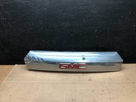 22869815 Gmc 2011-2015 Terrain Tailgate Liftgate Chrome Finish Molding Camera Oem G6260 22869815 Gmc 2011-2015 Terrain Tailgate Liftgate Chrome Finish Molding Camera Oem G6260