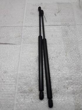 172.gm9e02 Gmc Truck Tailgate Liftgate Right And Left Struts 4x4 2002 Envoy Z-50p