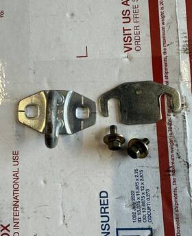 74862-sr4-003 Honda 92-95 Civic Oem Trunk Lid Latch Striker Catch Shim Loop Hook Lock With Bolts