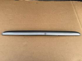 74890-s5p-a00 Honda 2001-2005 Civic Rear Trunk Molding Trim License Plate Garnish Assy Oem