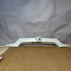 Honda 74890-tvaa 2018-2022 Accord Rear Trunk Lid License Garnish Molding 74890-tvaa-a1 Oem