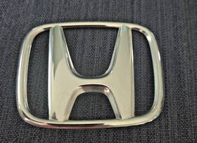 75701-sna-003 Honda 75701-snb-003 Civic Rear Trunk H Emblem 2006-2011 Sedan 75701-sna-003 Honda 75701-snb-003 Civic Rear Trunk H Emblem 2006-2011 Sedan