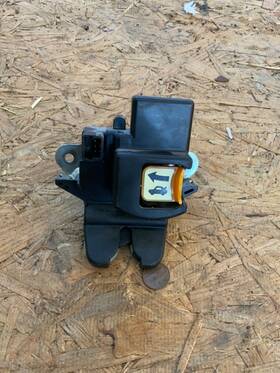 81230-1r010 Hyundai 2012 - 2017 Accent Sedan Oem Trunk Latch Lid Lock 3097
