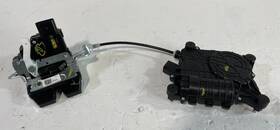 81800-s2100 Hyundai 2019 - 2023 Santa Fe Rear Tailgate Power Latch Lock Actuator # 104386