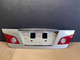 84810eg000 Infiniti 2006 2007 M35 Rear Trunk Panel Trim Molding With Lights Oem D9159 Dg1