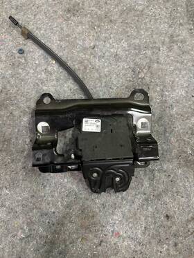 Ex53-442a66ad Jaguar 2017 Ftype Trunk Latch Used