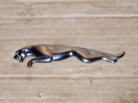 Gx73404d52 Jaguar Oem 2016-23 Xf Xe Rear Trunk Leaping Emblem