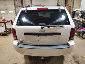 55394172ab Jeep 07-10 Grand Cherokee Rear Trunk Decklid Lift Gate Stone White Pw1